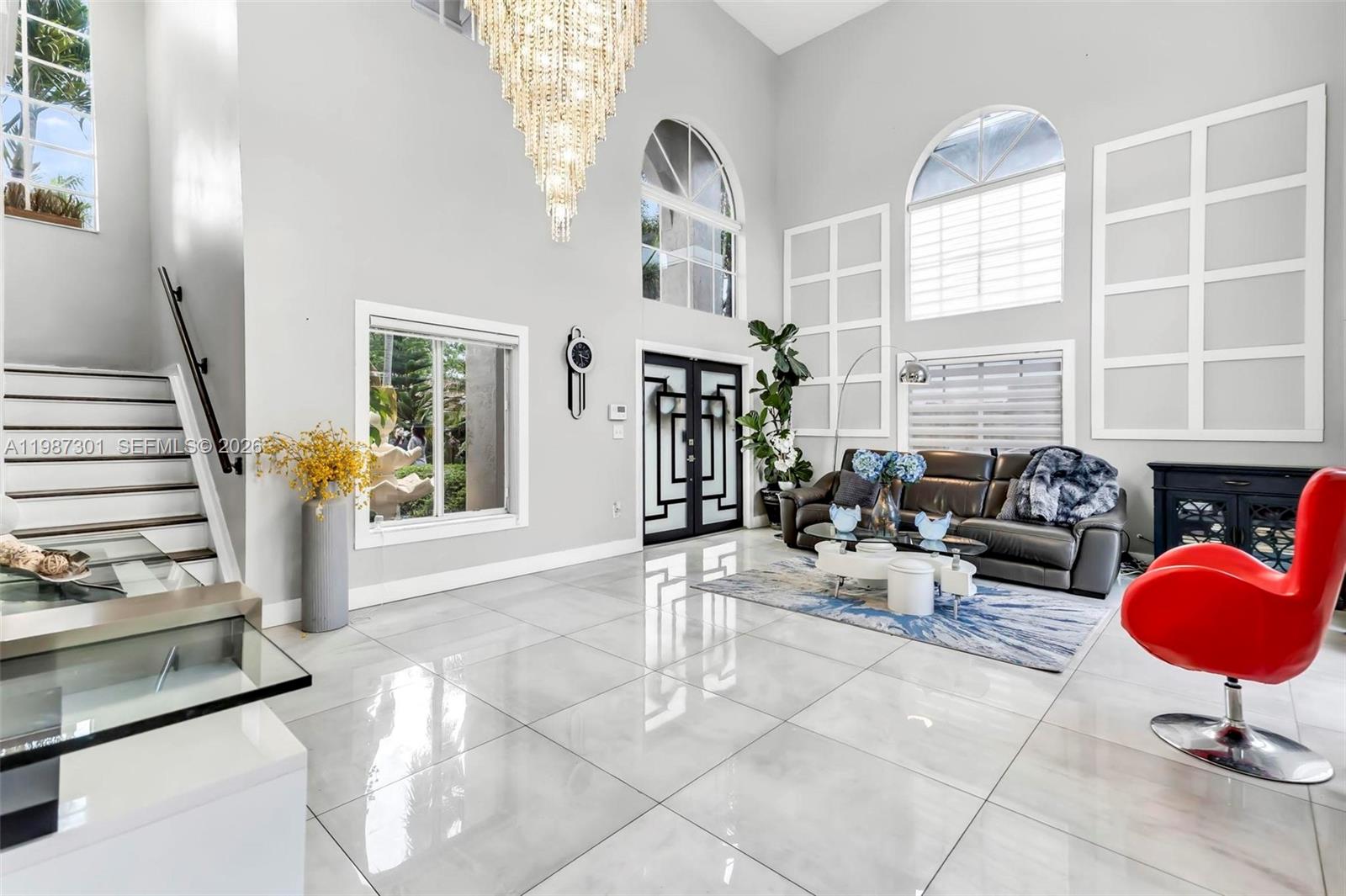 TWIN LAKE SHORES CENTRAL - Residential