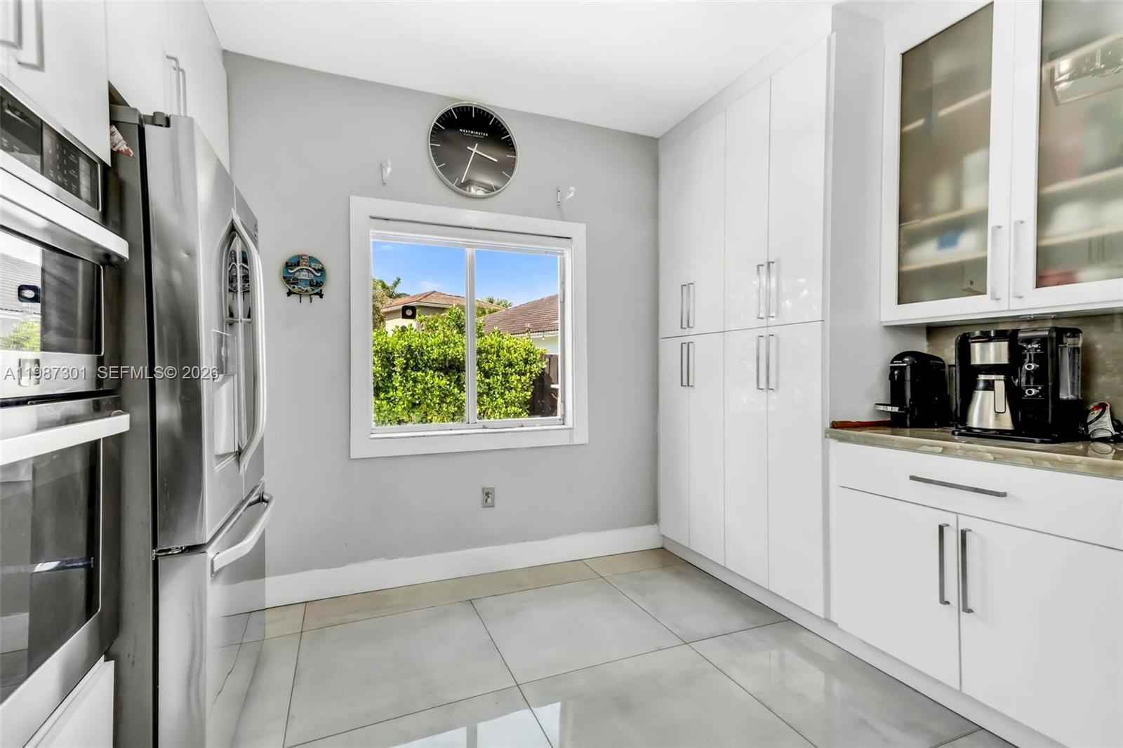 TWIN LAKE SHORES CENTRAL - Residential