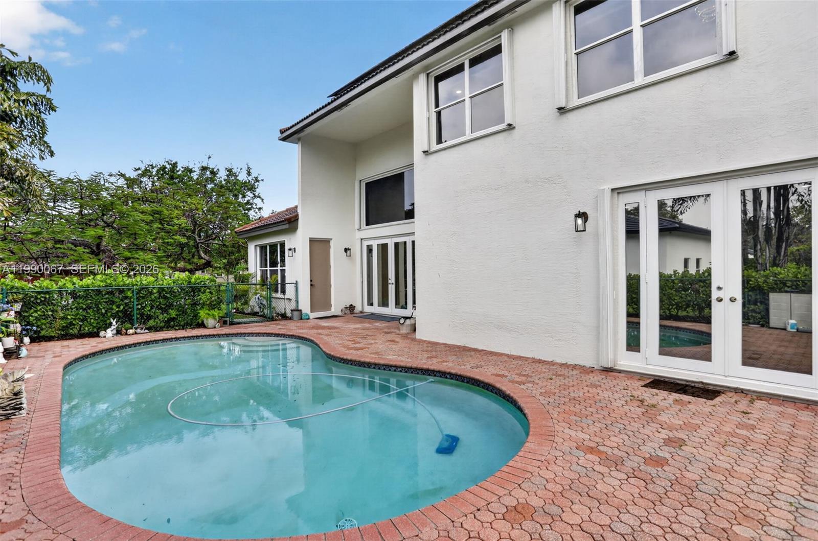 KENSINGTON - Residential