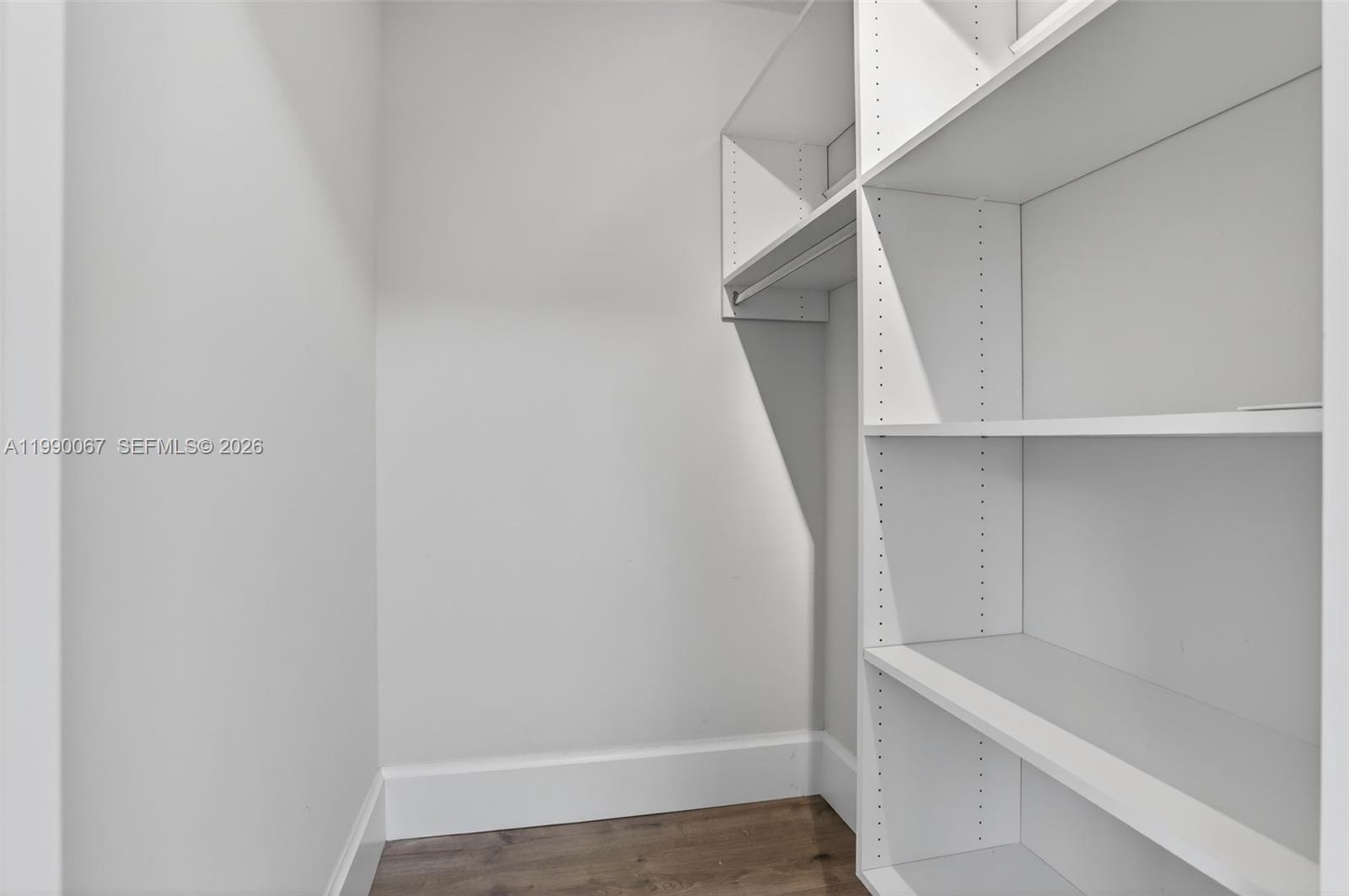 KENSINGTON - Residential