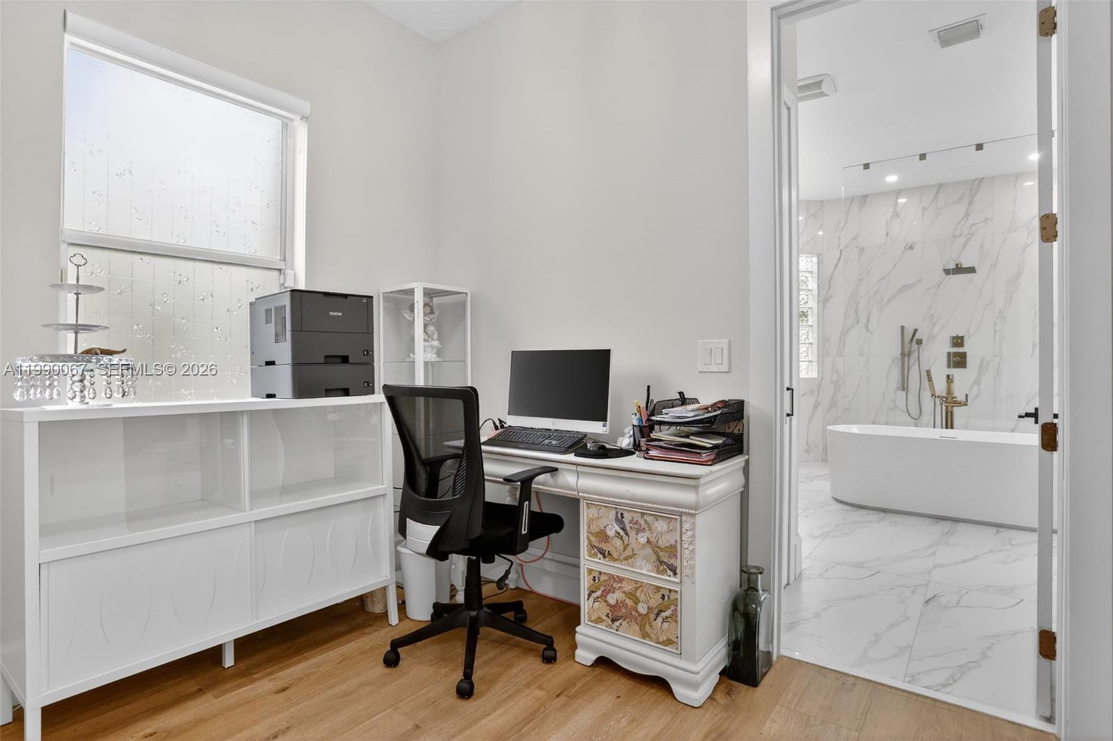 KENSINGTON - Residential