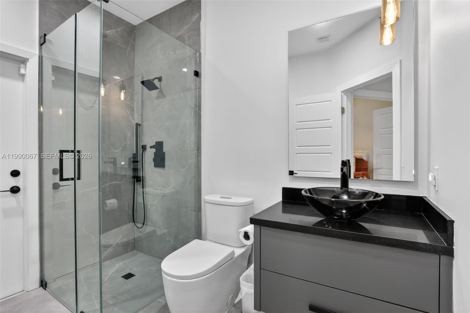 KENSINGTON - Residential