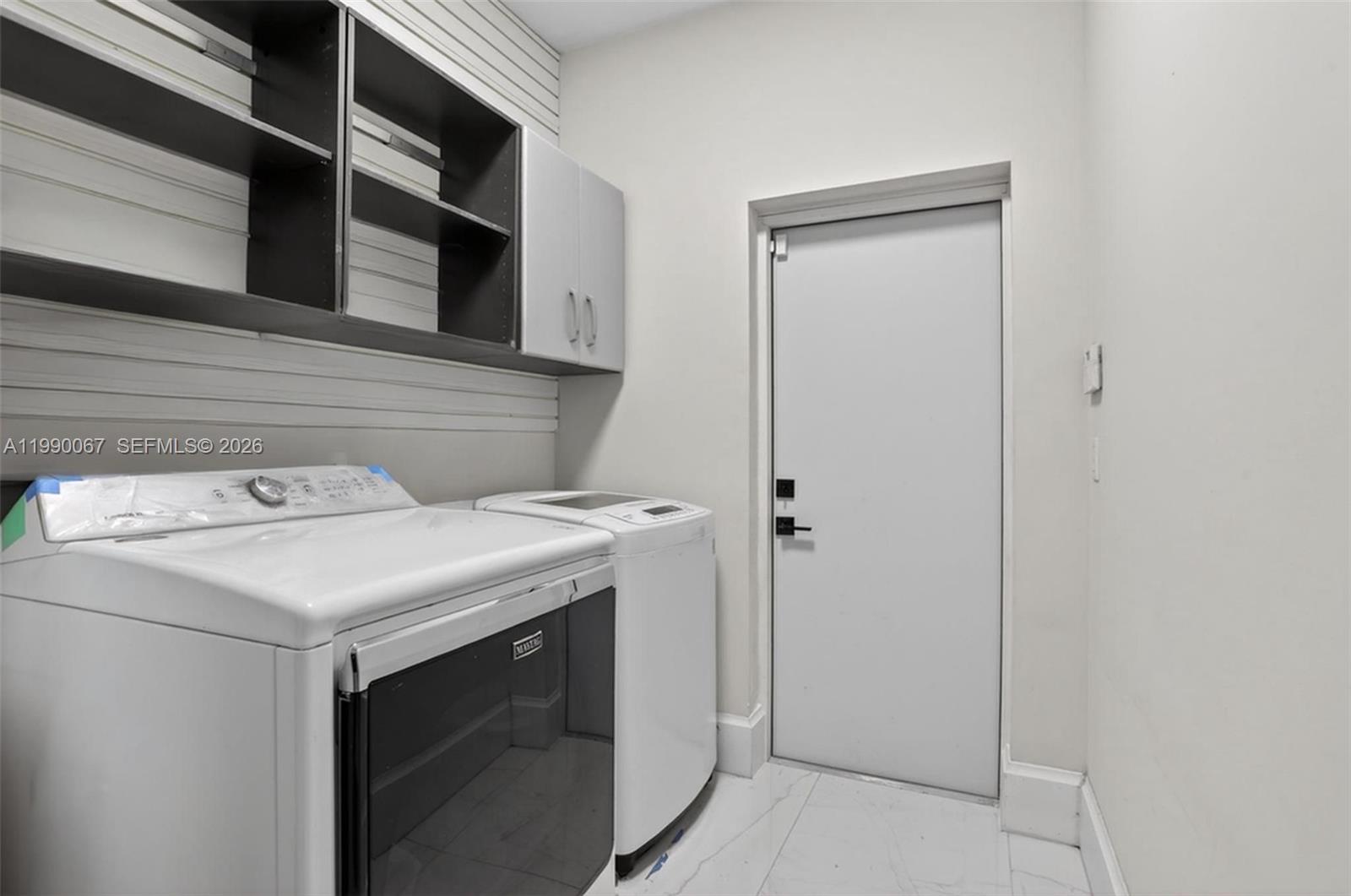 KENSINGTON - Residential