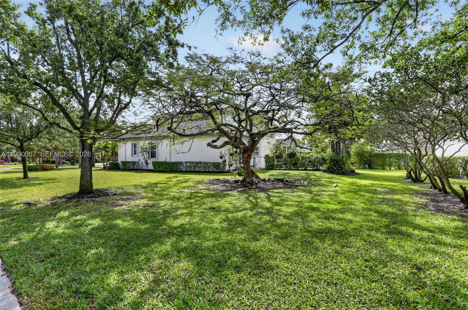 KENSINGTON - Residential