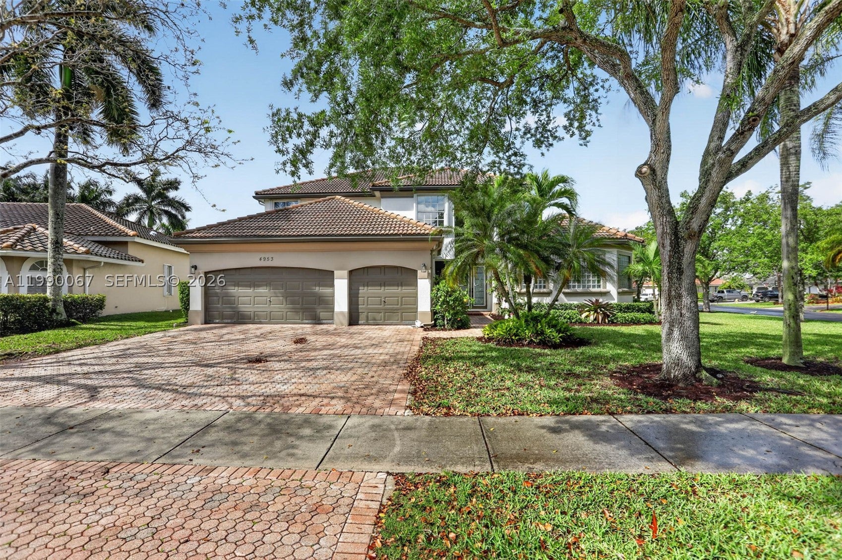 4953 Kensington Cir
