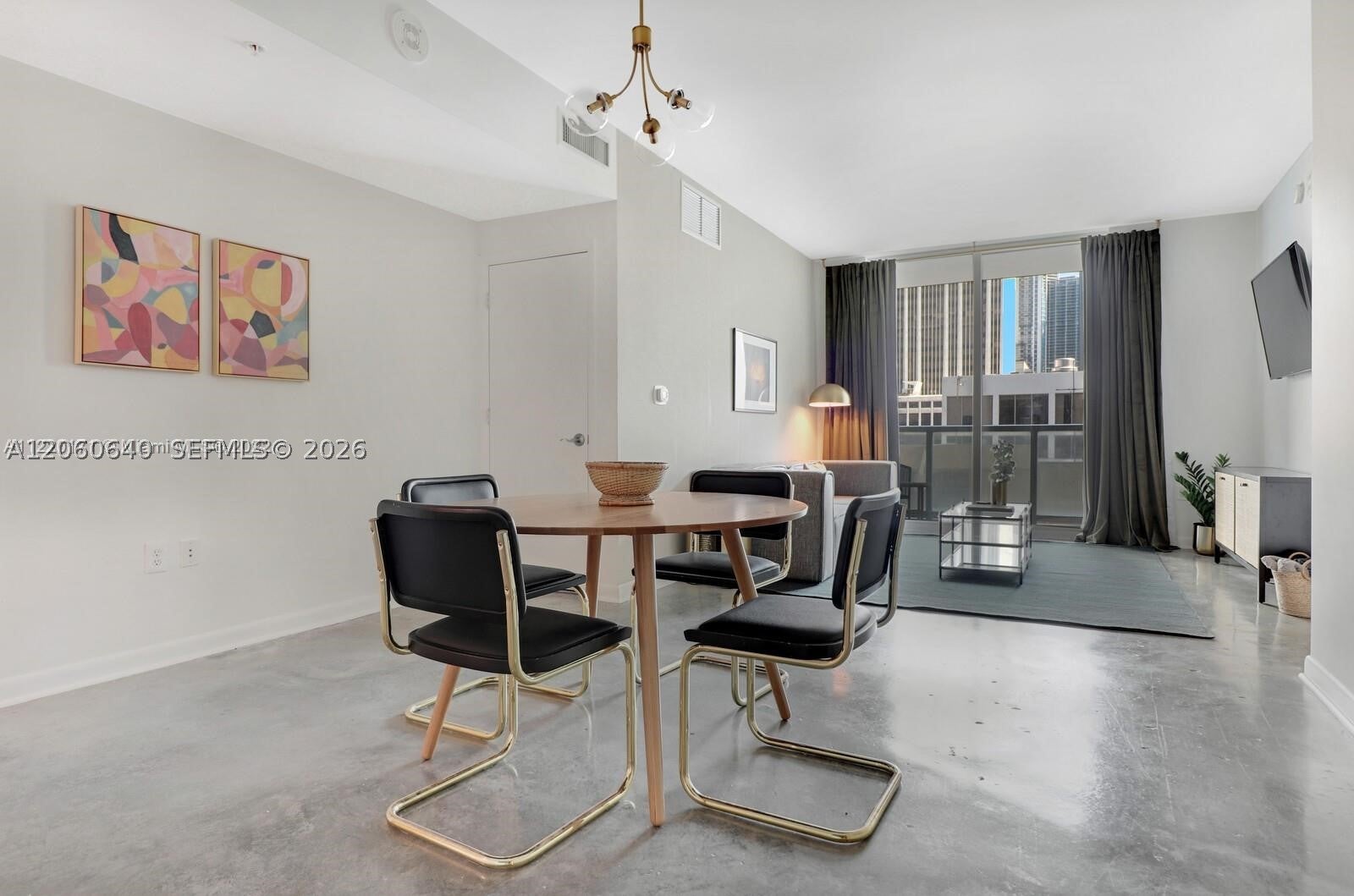 253 NE 2nd St 508