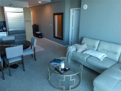 950 Brickell Bay Dr 4206 Miami FL 33131