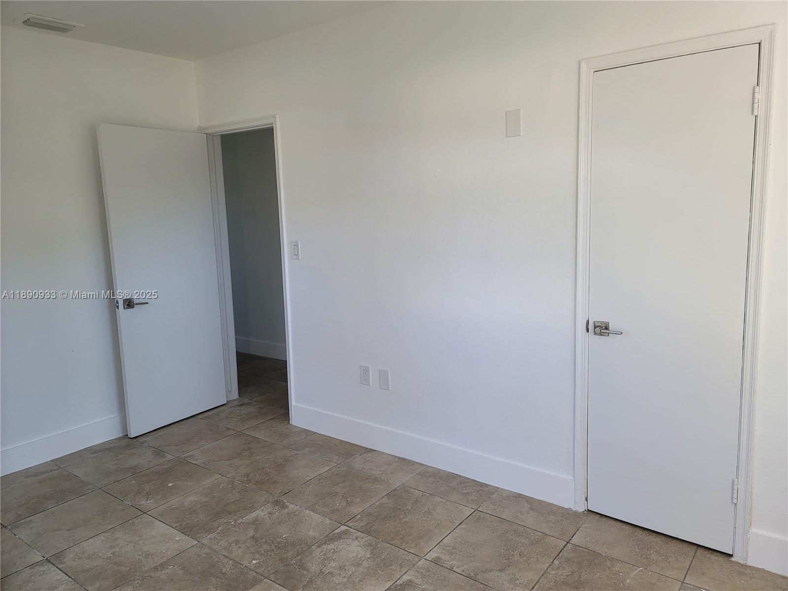 GUAVA GROVE ESTATES 1ST A - Residential Lease