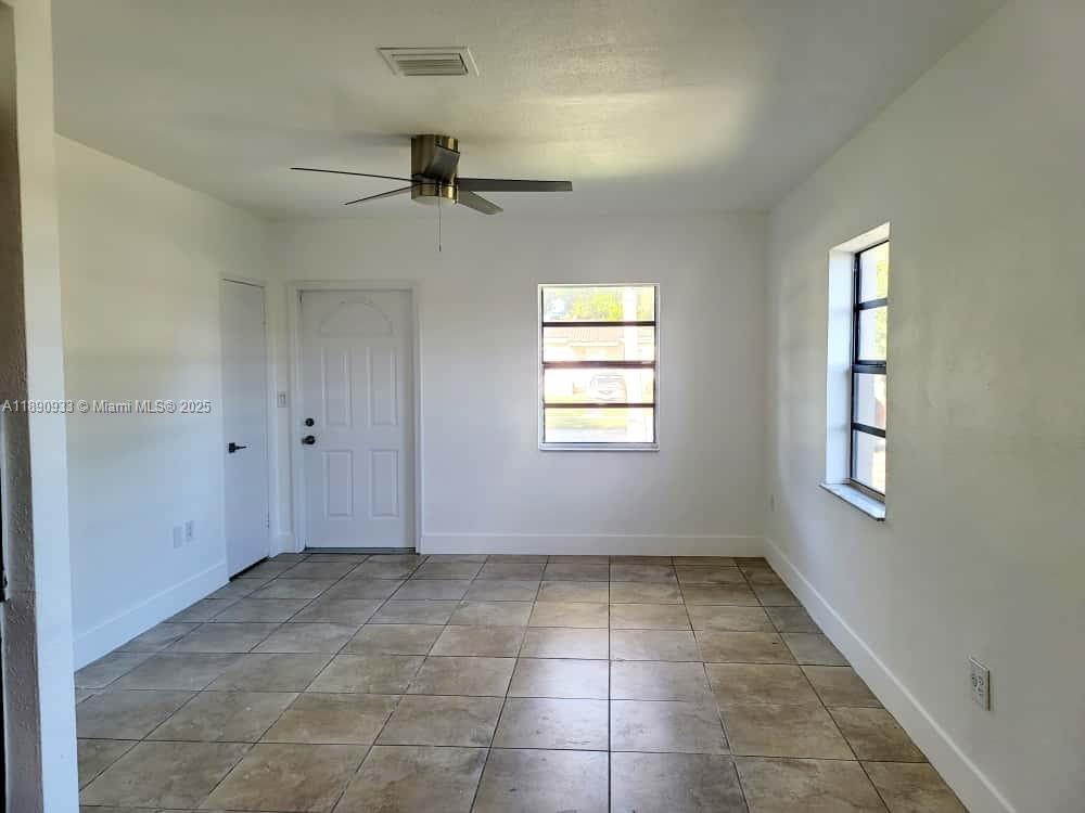 GUAVA GROVE ESTATES 1ST A - Residential Lease