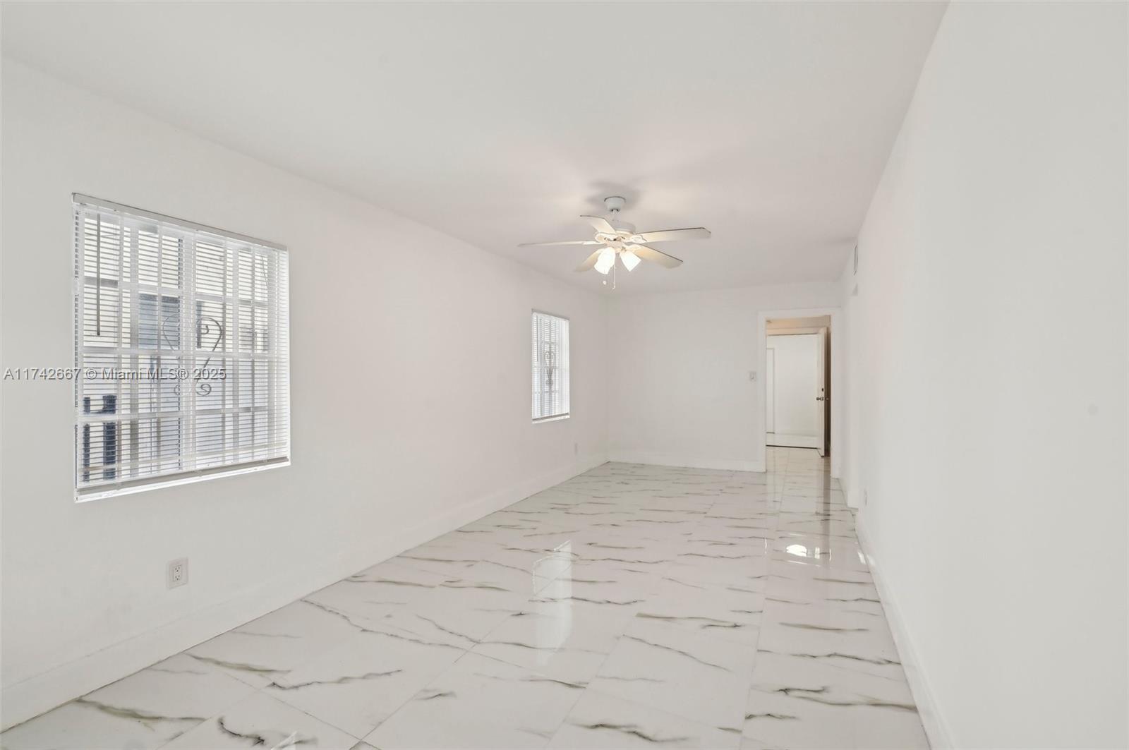 3061 NW 44th St