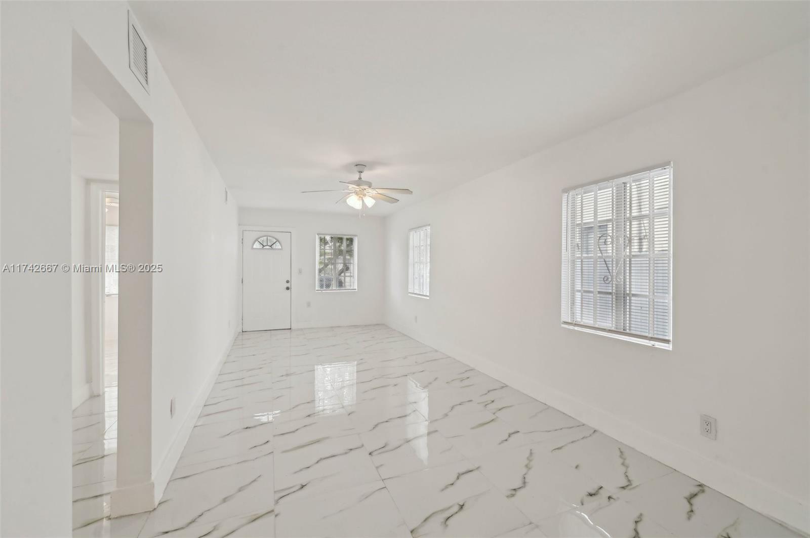 3061 NW 44th St