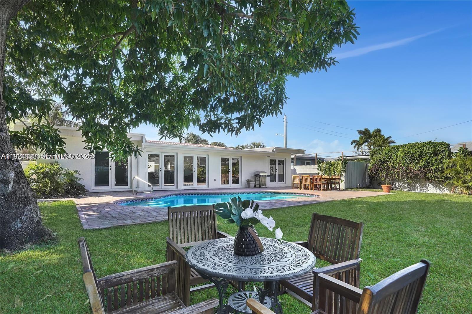 FLORA GARDENS - Residential