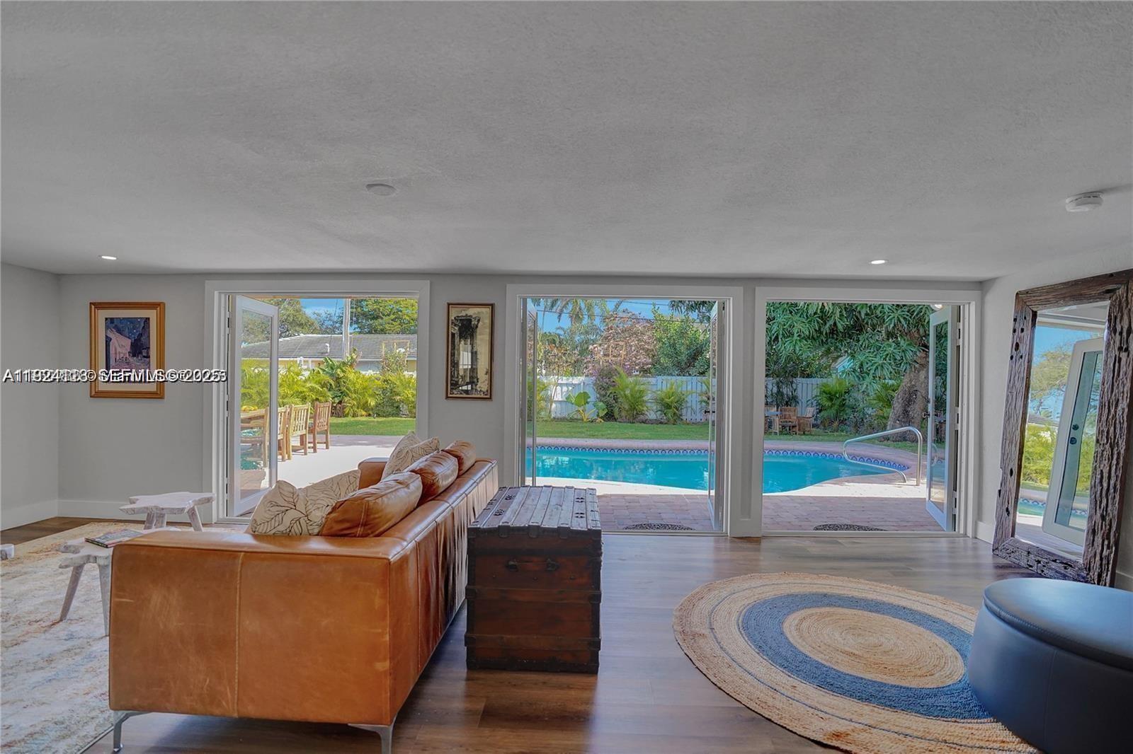 FLORA GARDENS - Residential