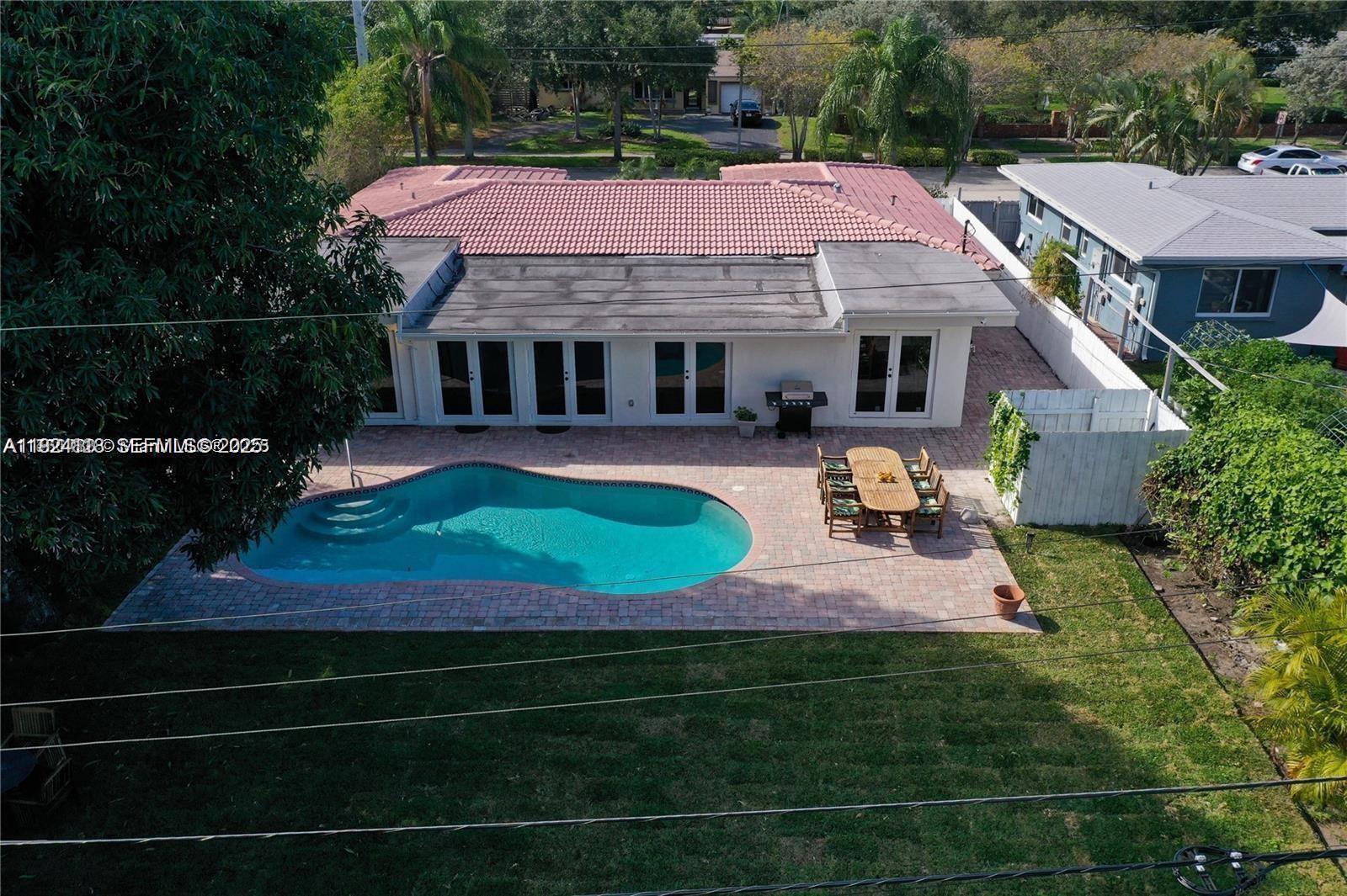 FLORA GARDENS - Residential