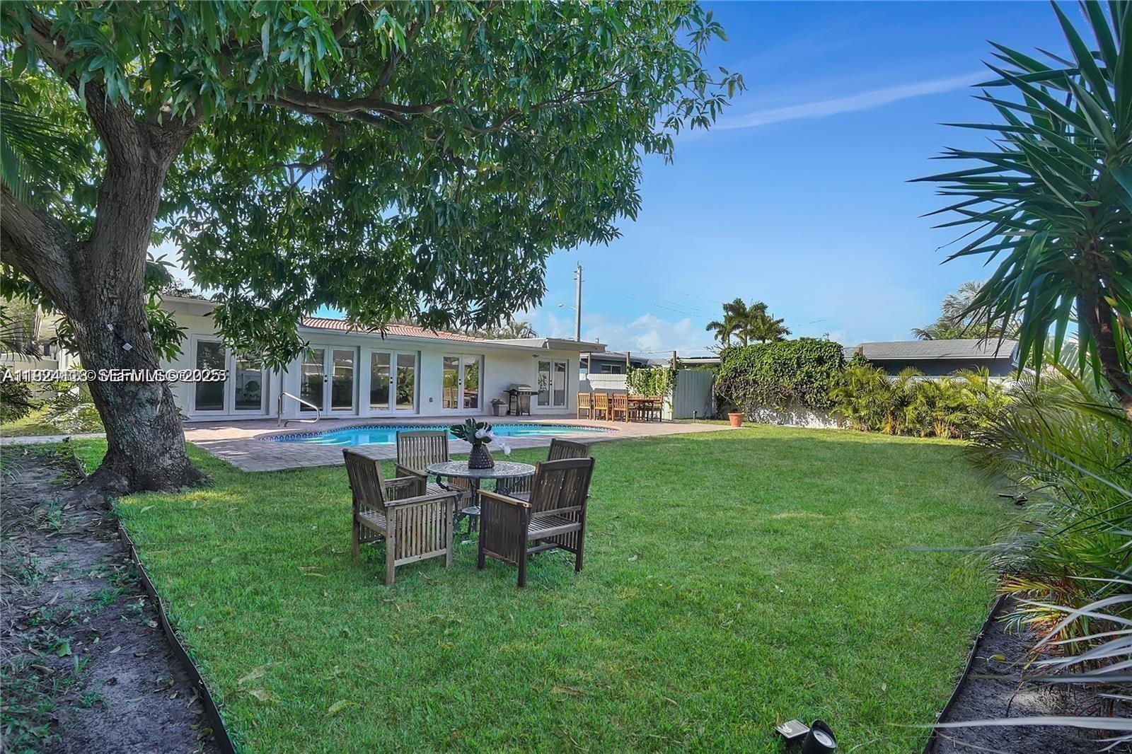 FLORA GARDENS - Residential