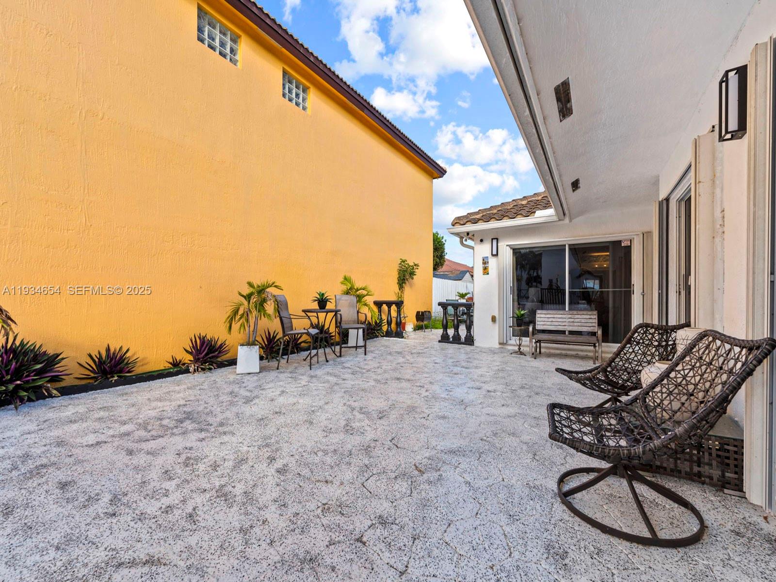 PERAL SUB - Residential