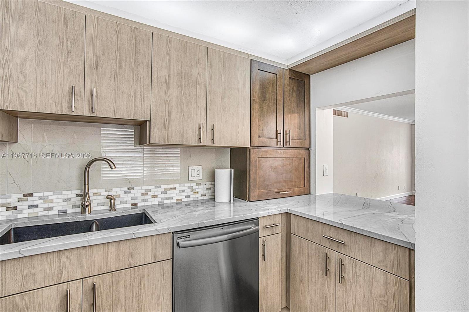 LIVE OAK CONDO SEVEN - Residential Lease