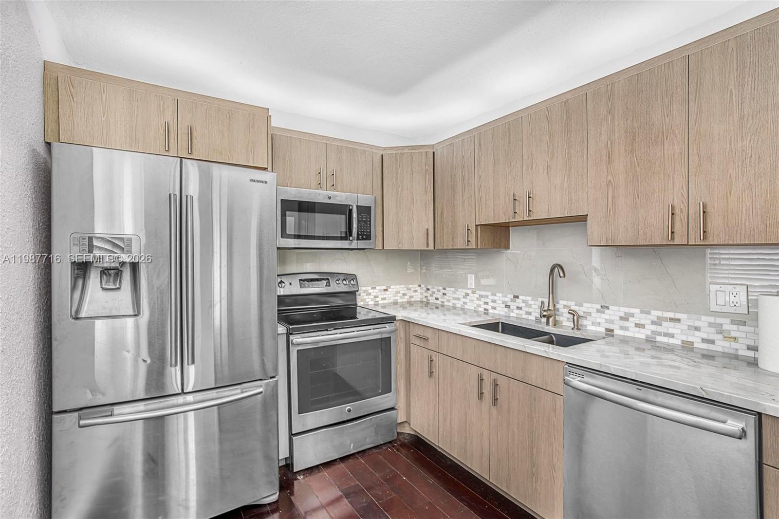 LIVE OAK CONDO SEVEN - Residential Lease