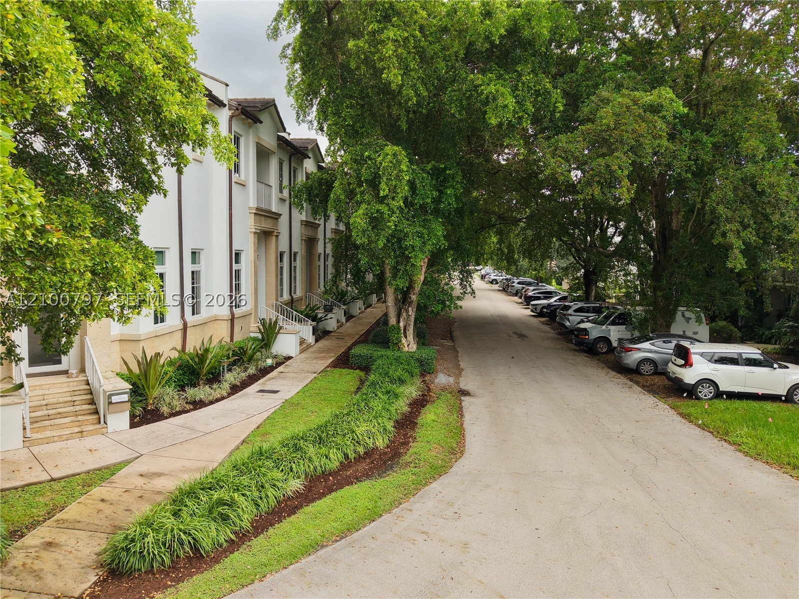 645 Santander Ave 2