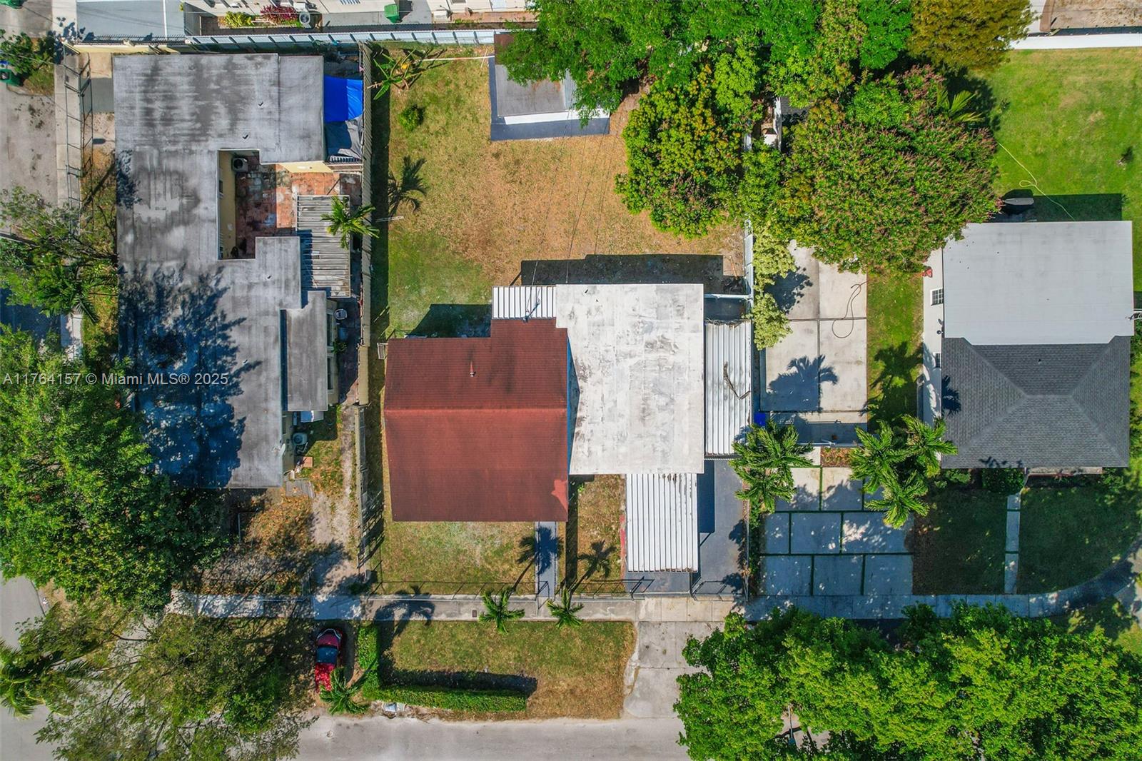 GRAPELAND HEIGHTS - Residential Lease