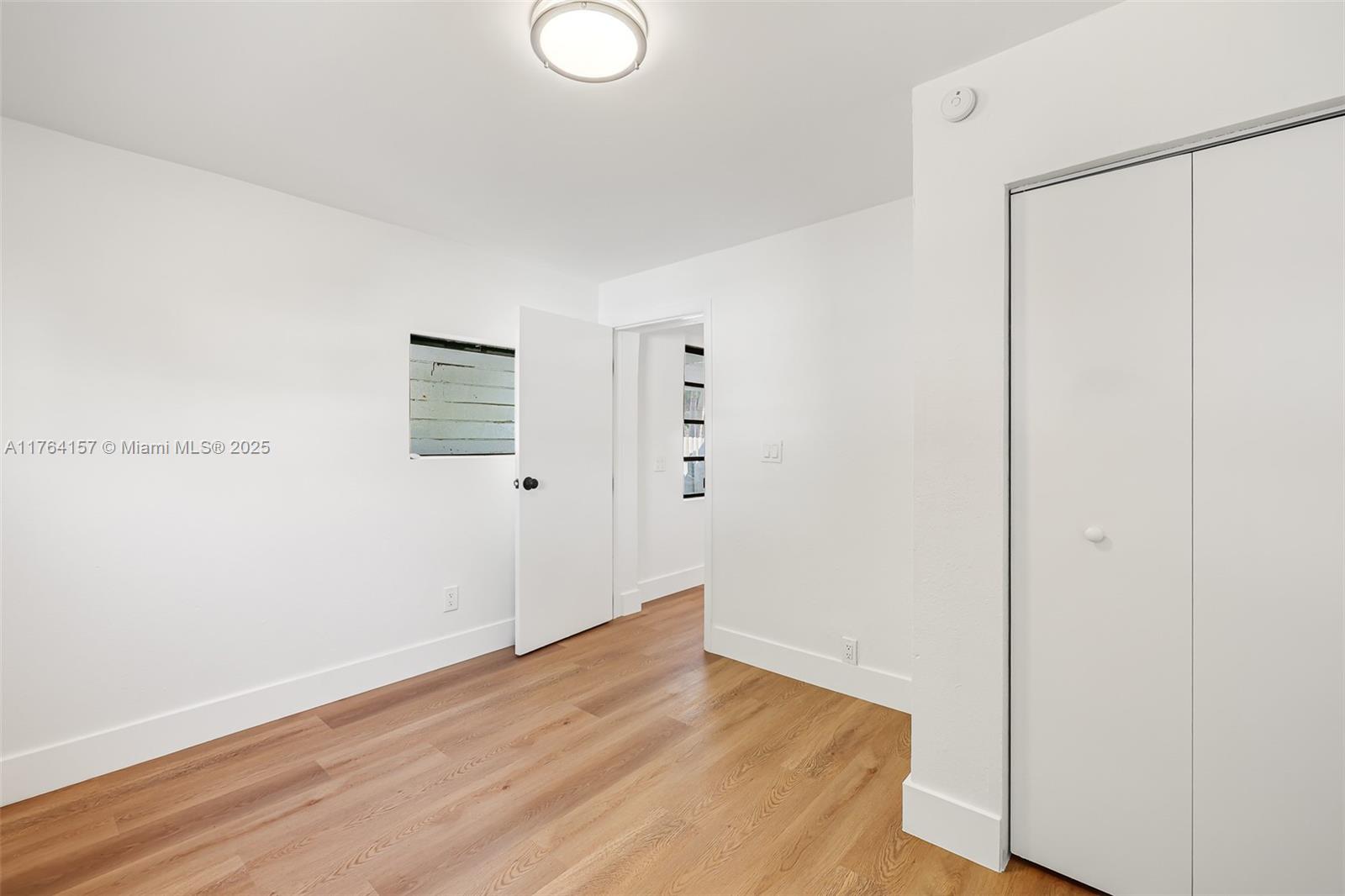 GRAPELAND HEIGHTS - Residential Lease