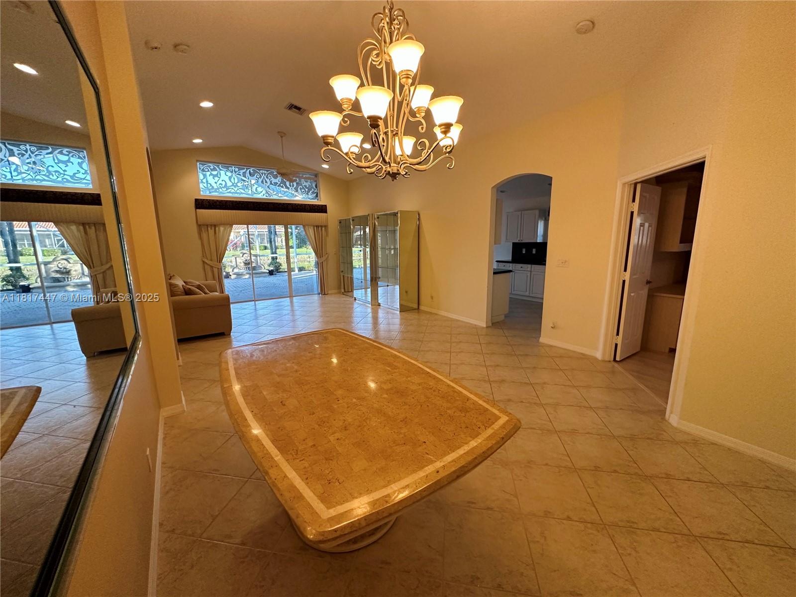 TUSCANY PAR A/B - Residential