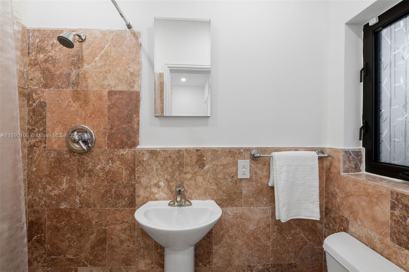 SURPRISE LAKE - Residential