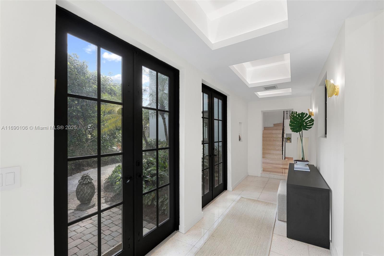 SURPRISE LAKE - Residential