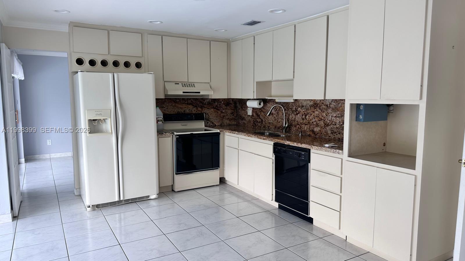 3RD ADDN TO WESTBROOKE SU - Residential