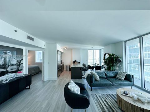 55 SE 6th St 1601 Miami FL 33131