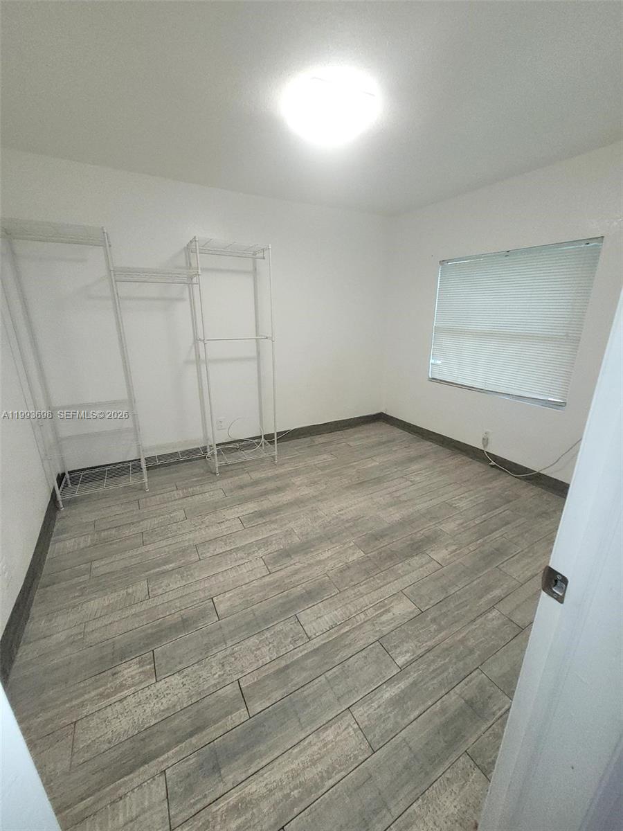 DIXIE HIGHWAY TRACK - Residential