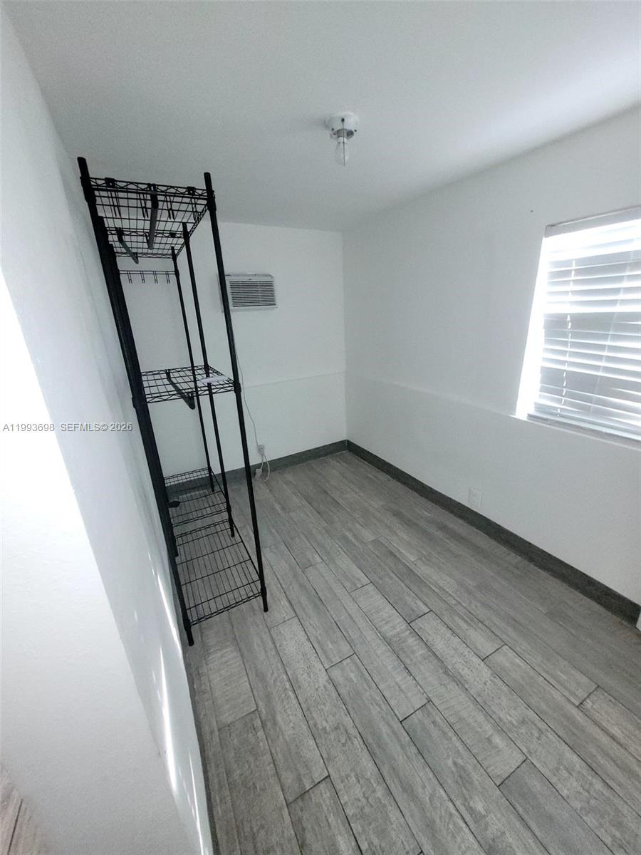 DIXIE HIGHWAY TRACK - Residential