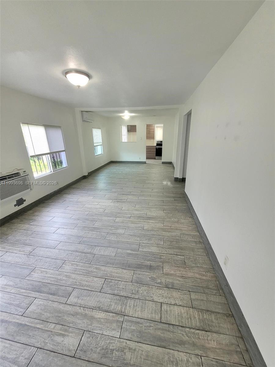 DIXIE HIGHWAY TRACK - Residential