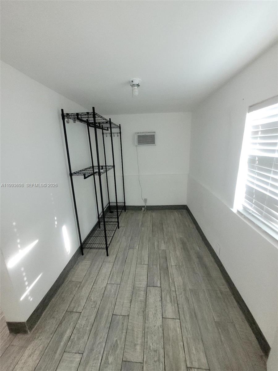 DIXIE HIGHWAY TRACK - Residential