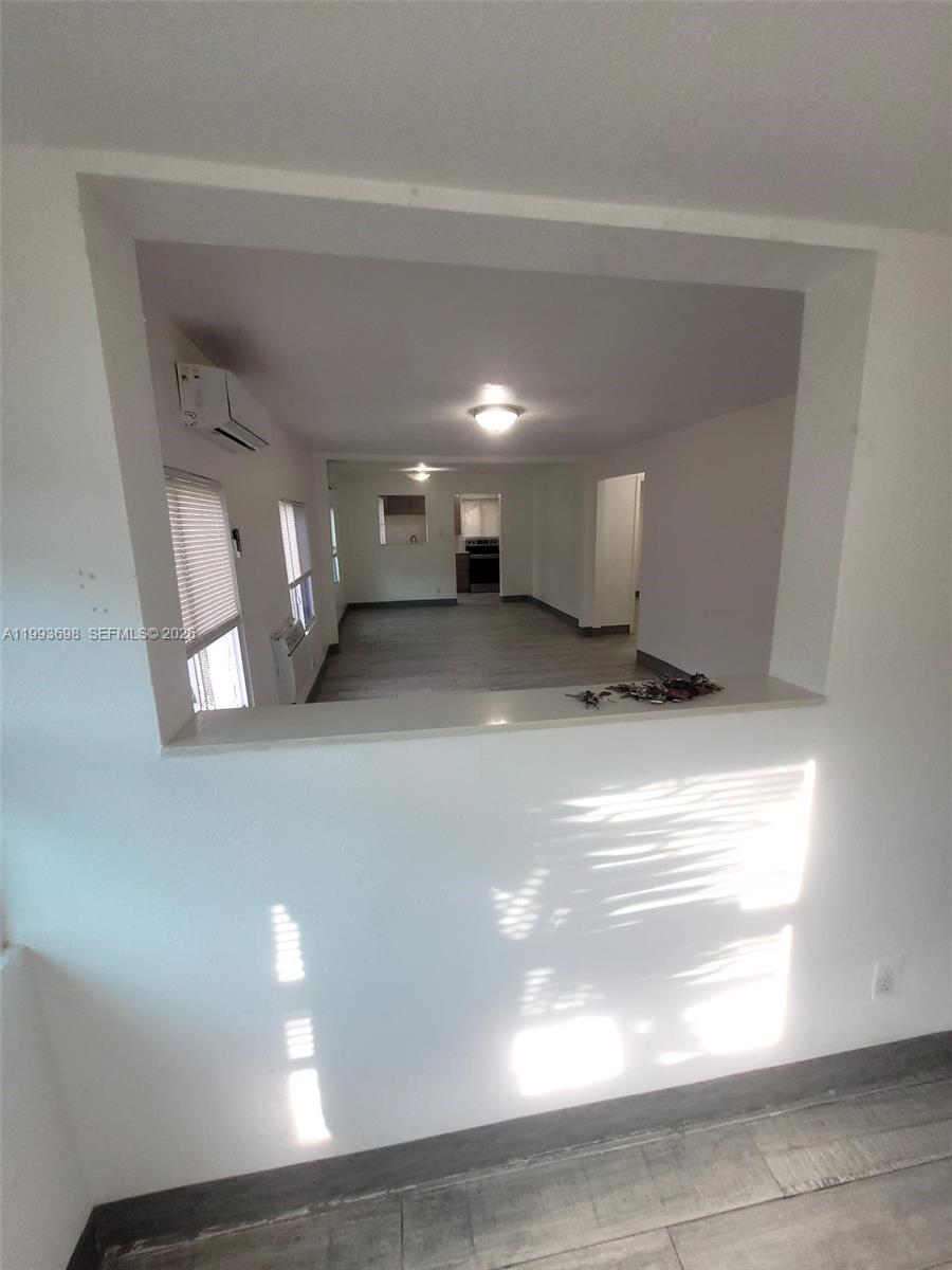 DIXIE HIGHWAY TRACK - Residential