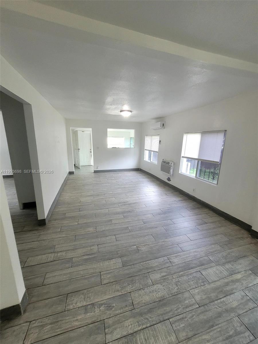 DIXIE HIGHWAY TRACK - Residential