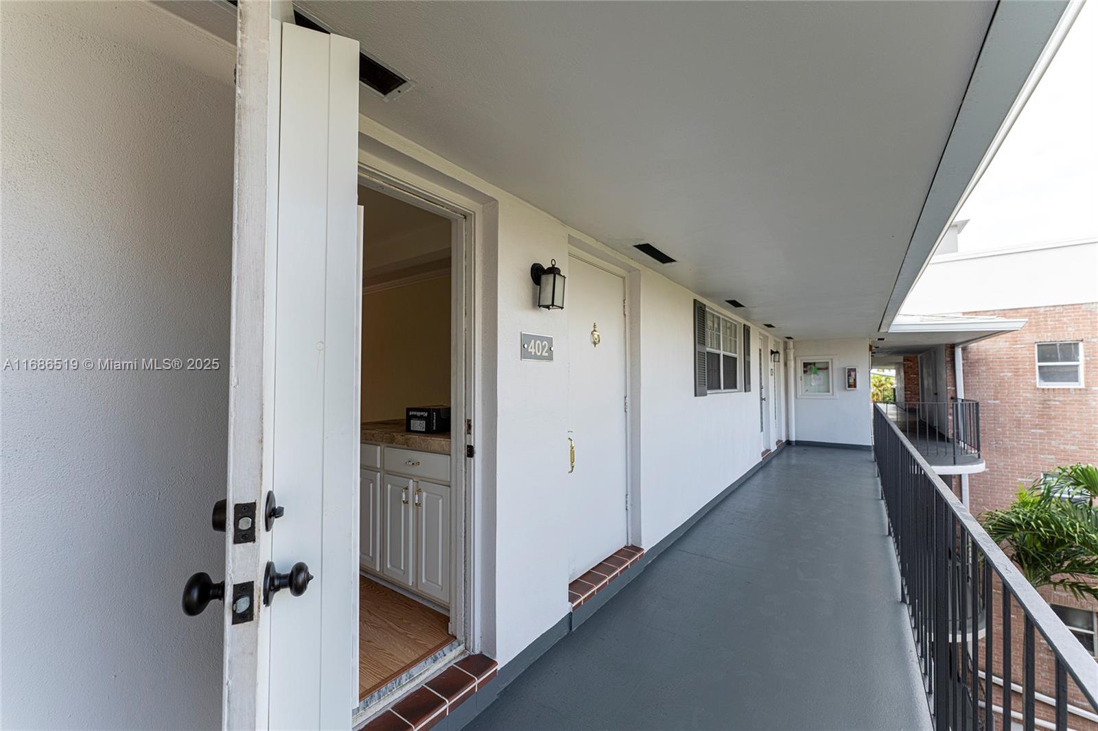 ISLE OF PARADISE CO-OP F - Residential