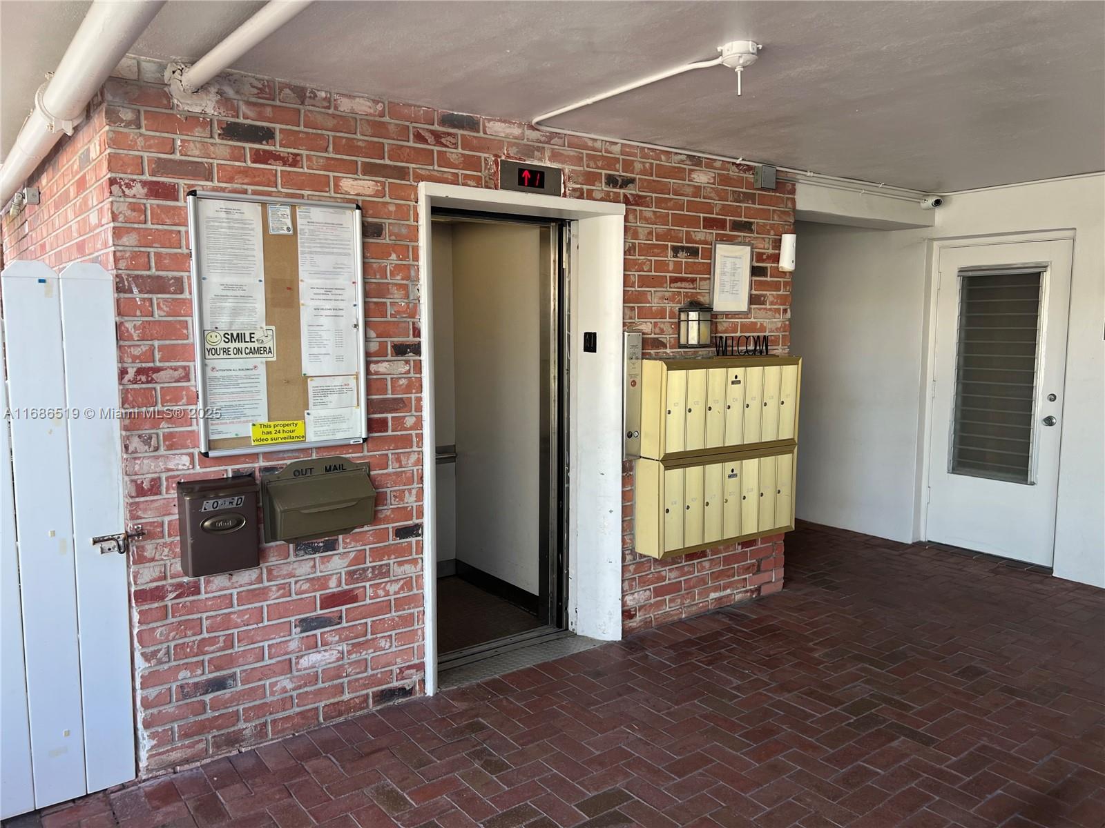 ISLE OF PARADISE CO-OP F - Residential