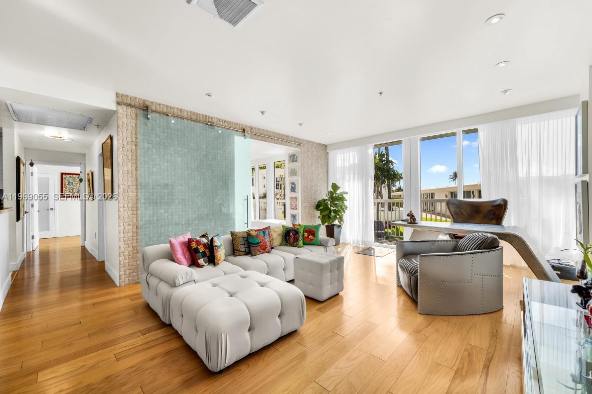 HARBOUR HOUSE - Residential Lease