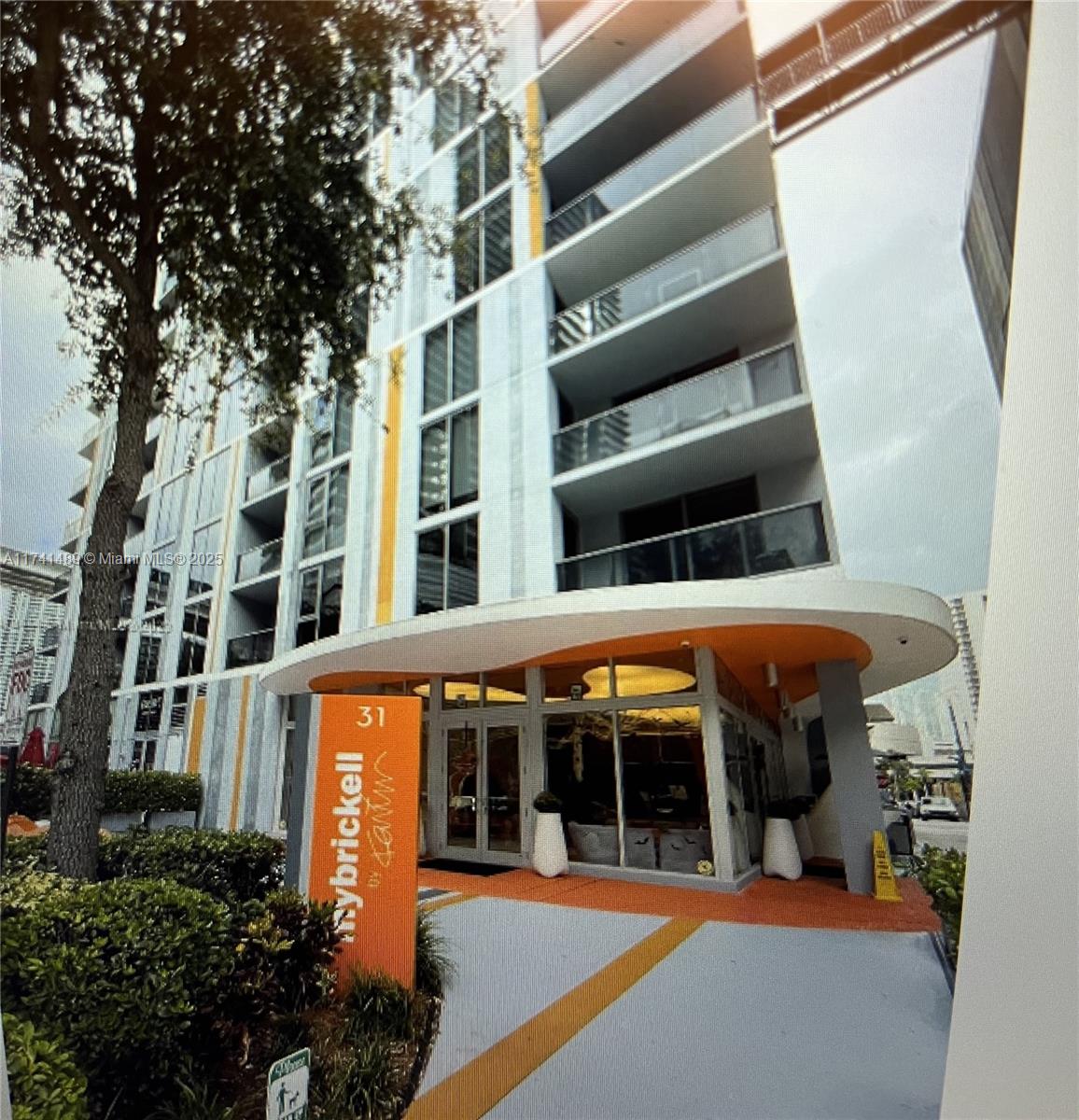 Rental Property at 31 Se 6th St 804, Miami, Broward County, Florida - Bedrooms: 1 
Bathrooms: 2  - $3,350 MO.