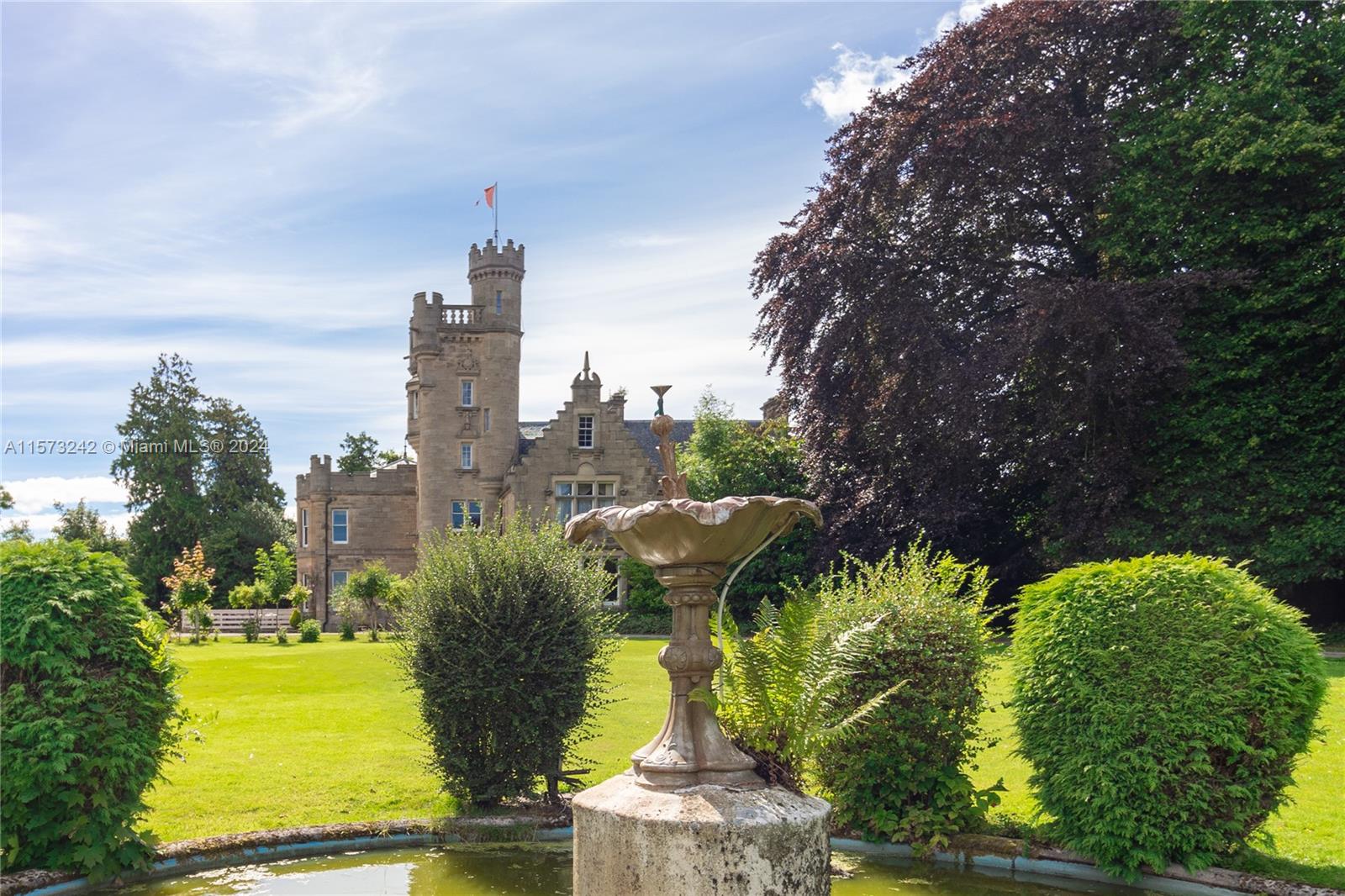 Mansfield Castle Scotsbur Tain IV 191PS Tain, Highland Scotland