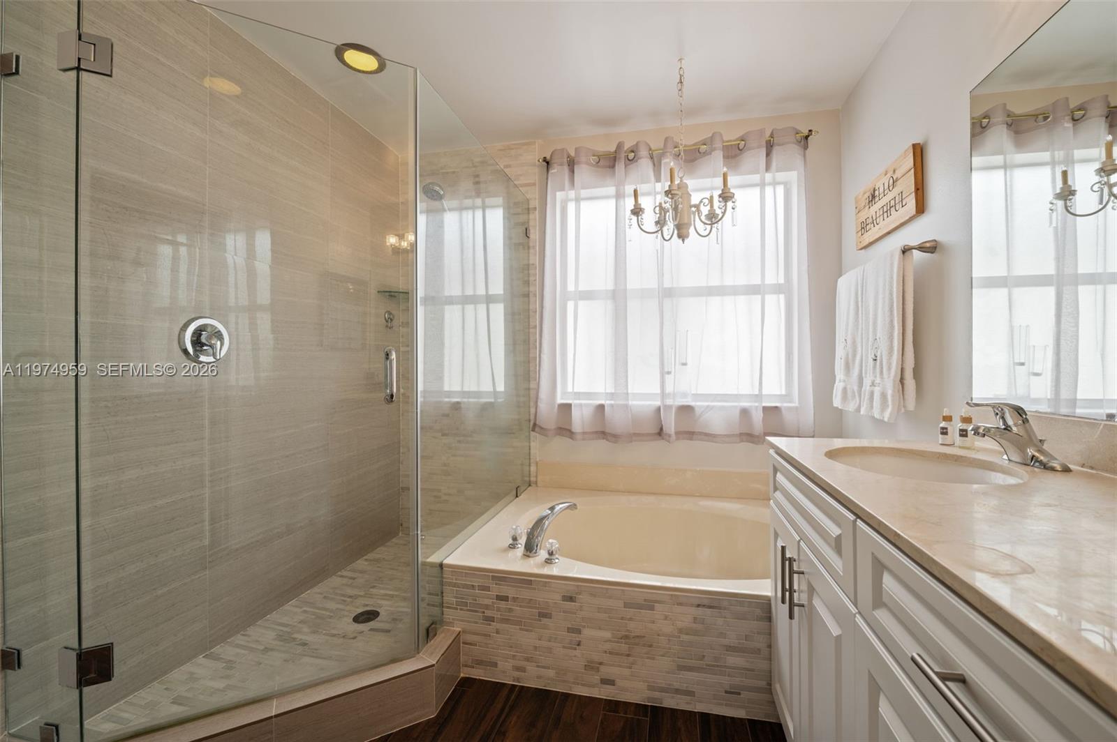 RIVIERA ISLES/SORRENTO - Residential