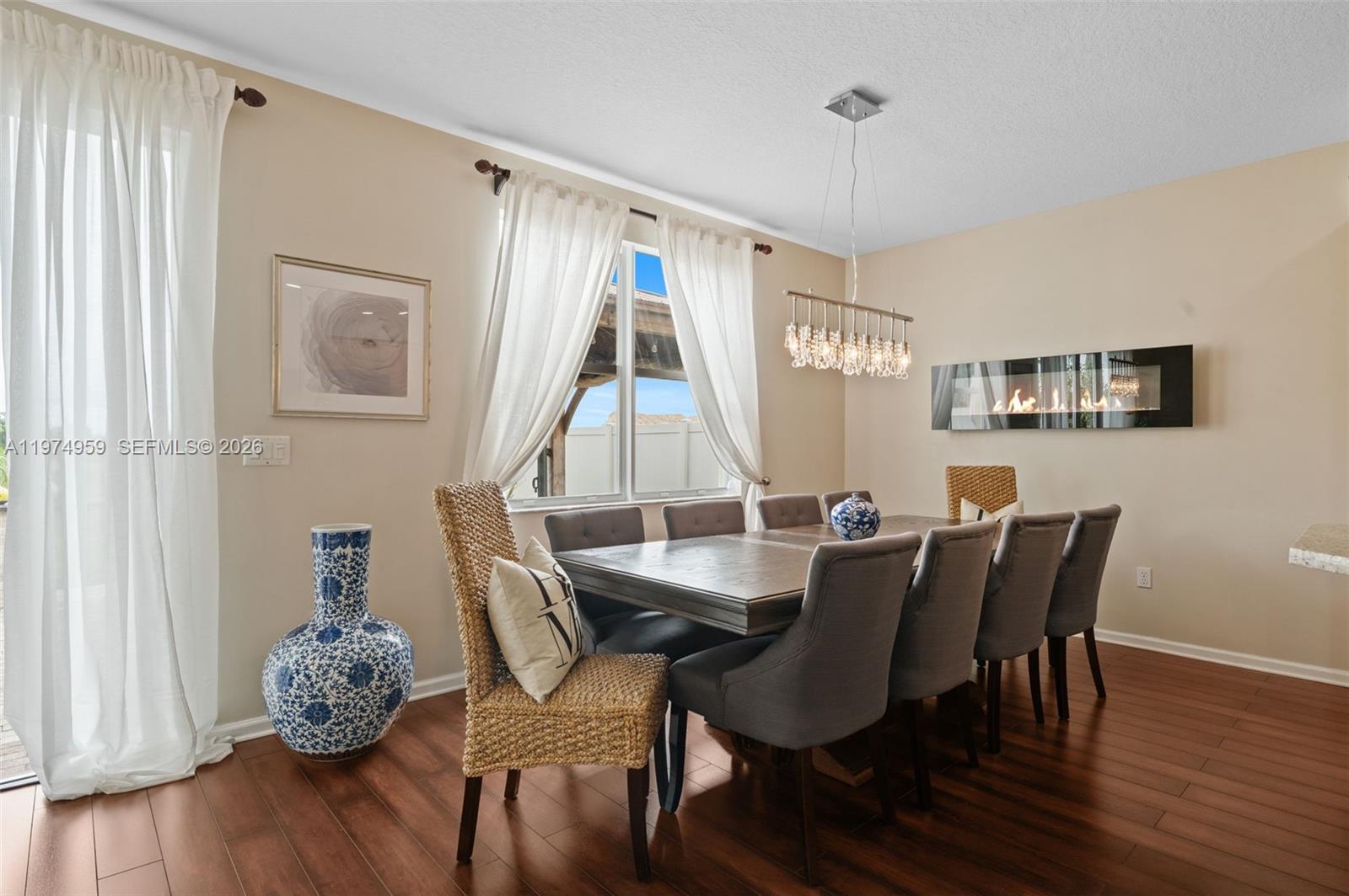 RIVIERA ISLES/SORRENTO - Residential