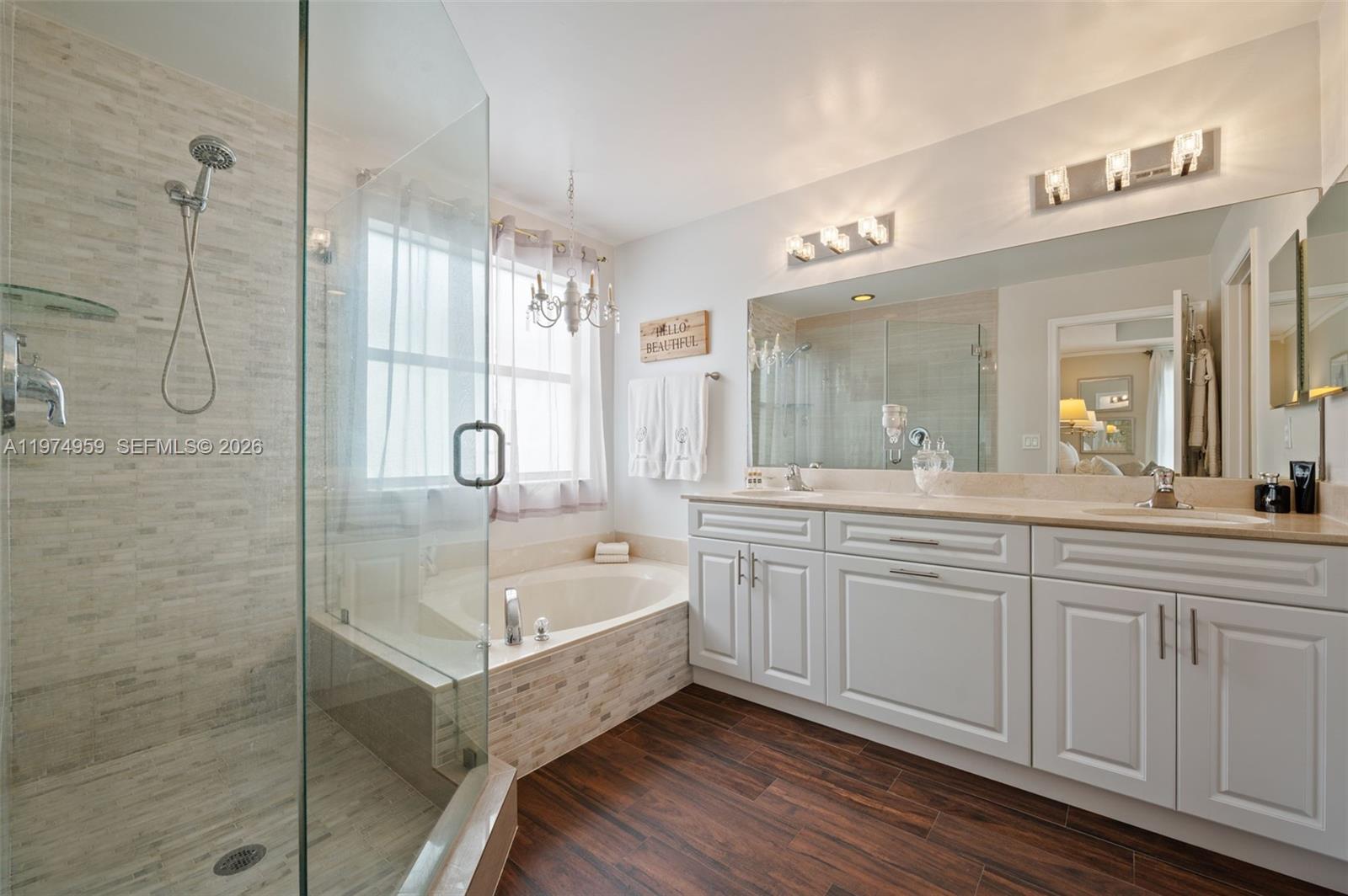 RIVIERA ISLES/SORRENTO - Residential