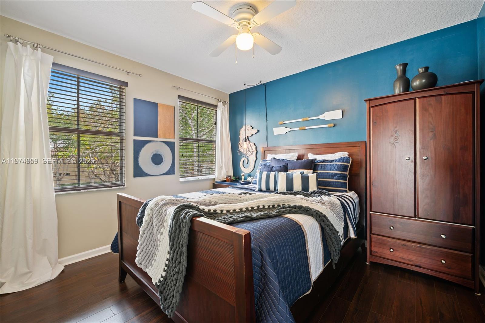 RIVIERA ISLES/SORRENTO - Residential