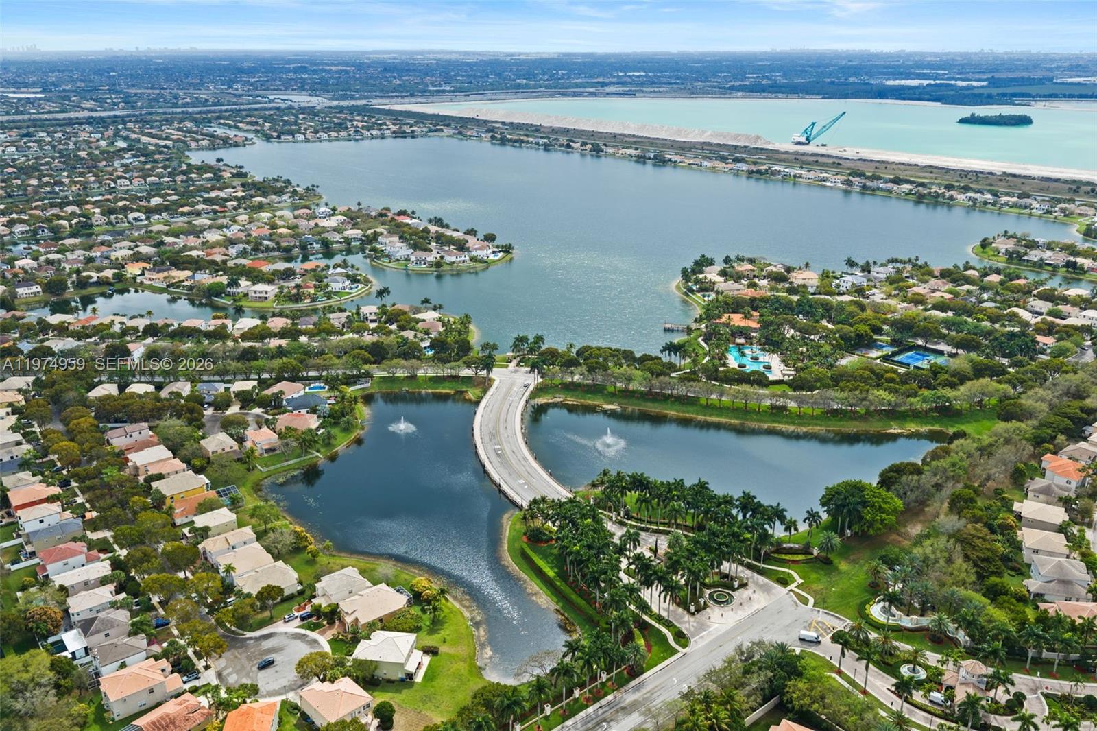 RIVIERA ISLES/SORRENTO - Residential