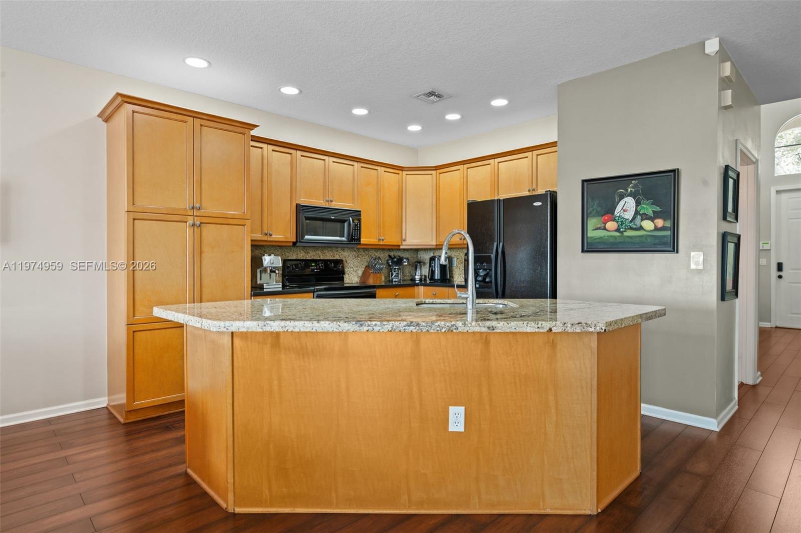 RIVIERA ISLES/SORRENTO - Residential