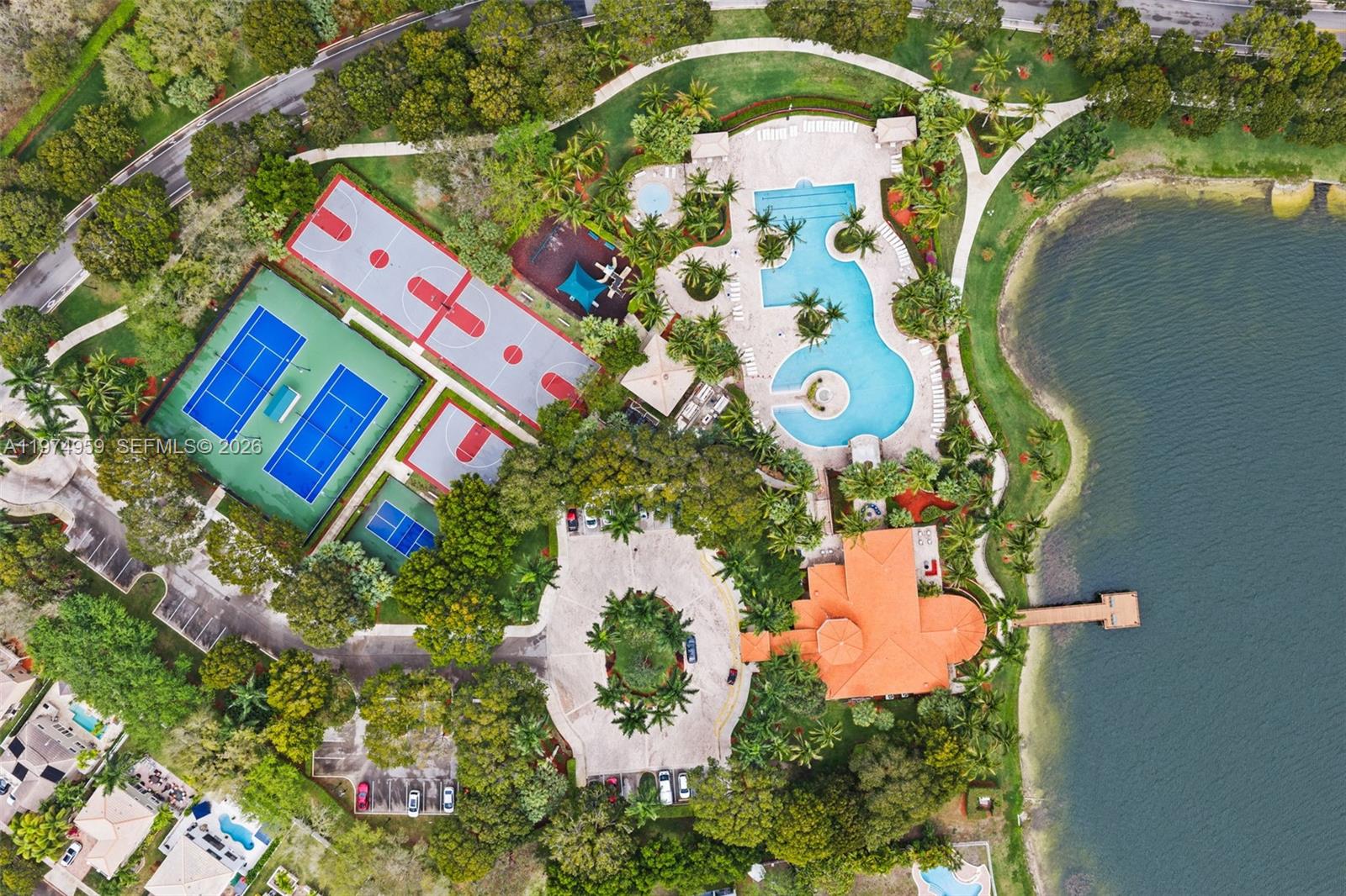 RIVIERA ISLES/SORRENTO - Residential