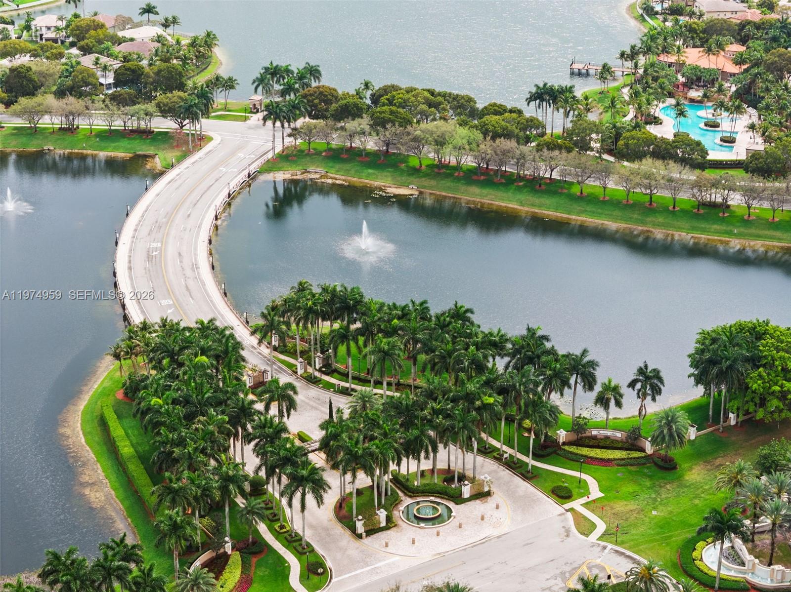 RIVIERA ISLES/SORRENTO - Residential