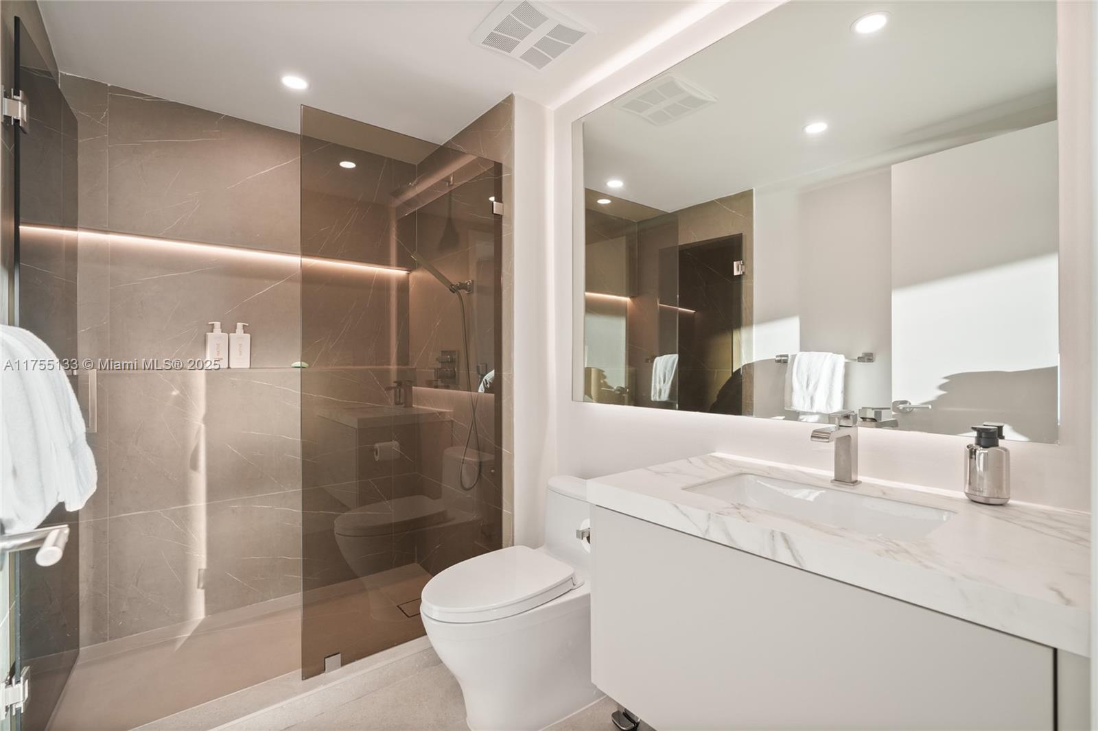 ACQUALINA OCEAN RESIDENCE - Residential
